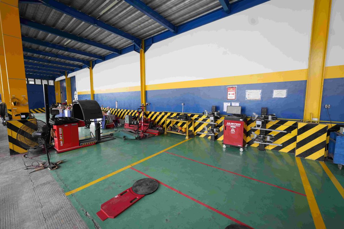 Tingkatkan Performa Bus dan Truk, Michelin Hadirkan Service Center di Gunung Putri 093011