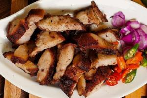 Menyediakan Ikan Nila Tombur, Naniura Hingga Saksang, Ini Menu Toba Tabo Lapo Batak 093515