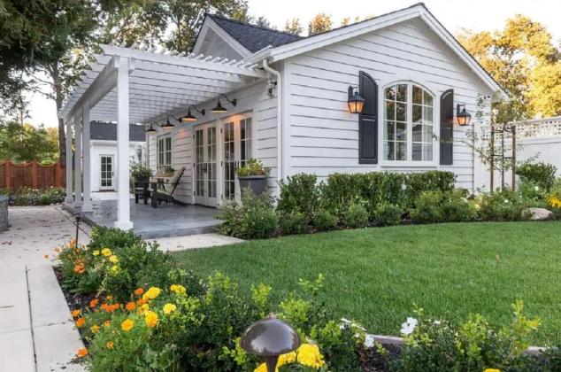 5 Rumah Kecil 2 Lantai: Desain Praktis dan Fungsional untuk Hunian Nyaman