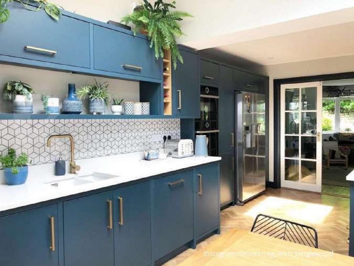 5 Inspirasi Warna Kabinet Dapur yang Menawan untuk Hunian Modern