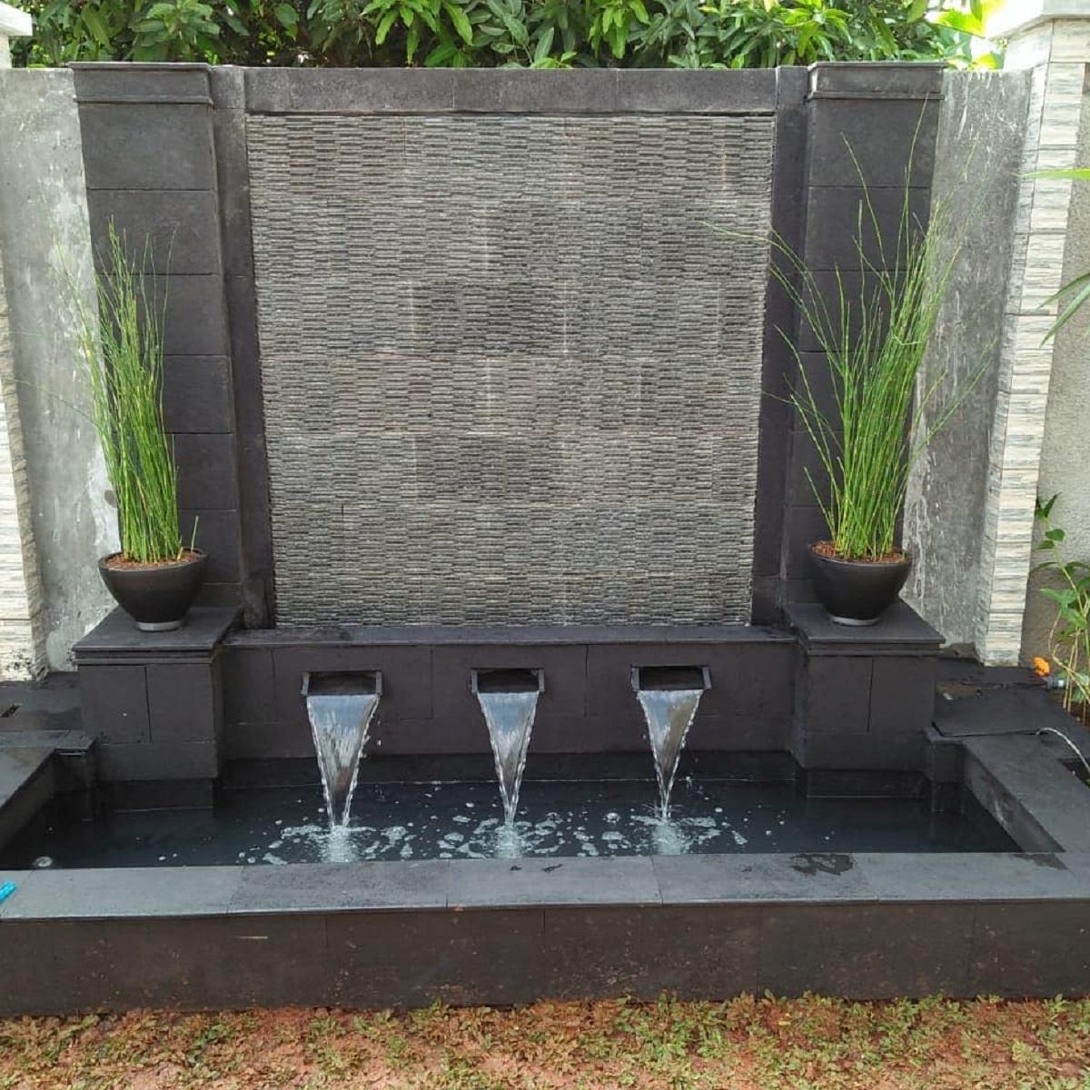 10 Cara Membuat Kolam Ikan Sendiri di Halaman Rumah yang Sehat dan Indah