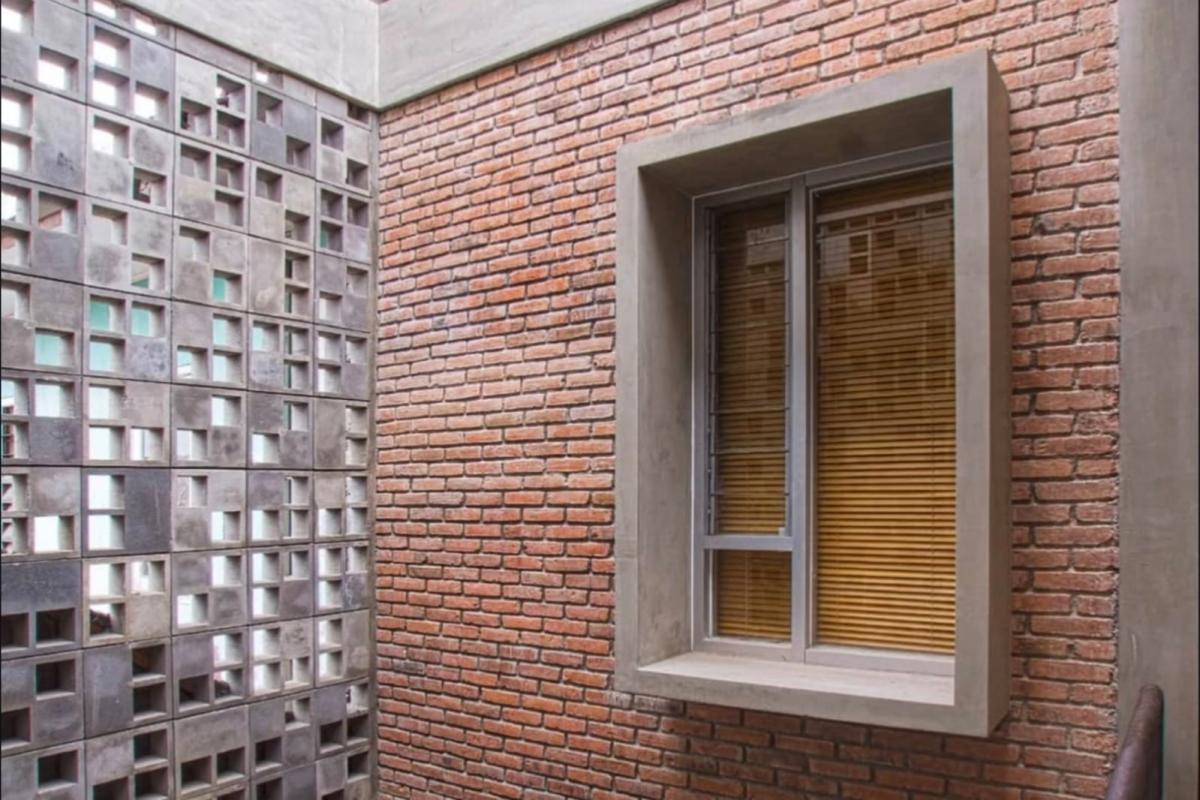 Desain Rooftop Multifungsi dan Unik Versi Kosan Minimalis Surabaya