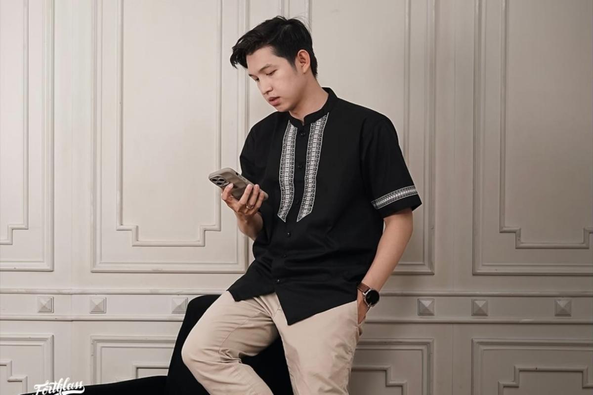 Fortklass Luncurkan Koleksi Baju Koko Lebaran, Kolaborasi dengan Ustaz Dennis Lim