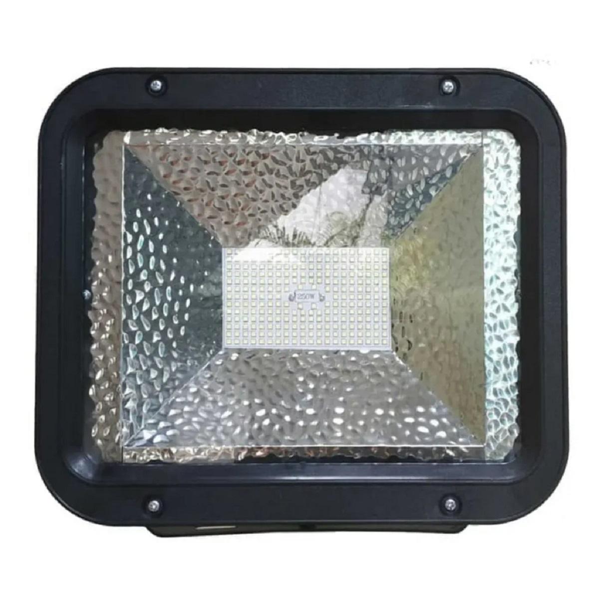  5 Pilihan Lampu Sorot Taman LED yang Hemat Listrik & Estetik