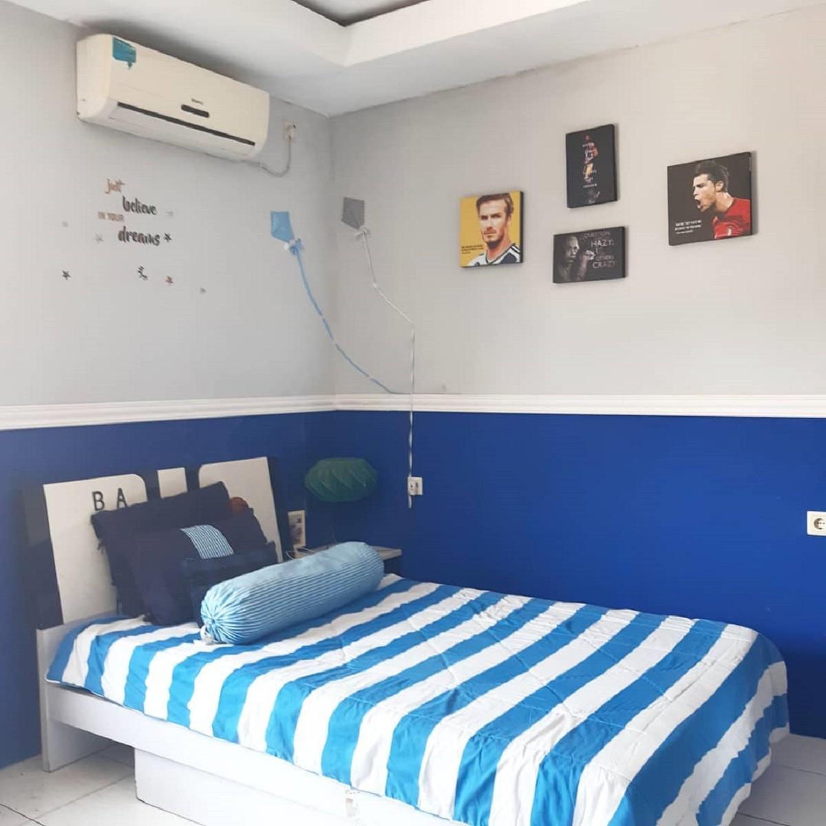 5 Inspirasi Dekorasi Kamar Warna Biru Putih yang Elegan dan Aesthetic