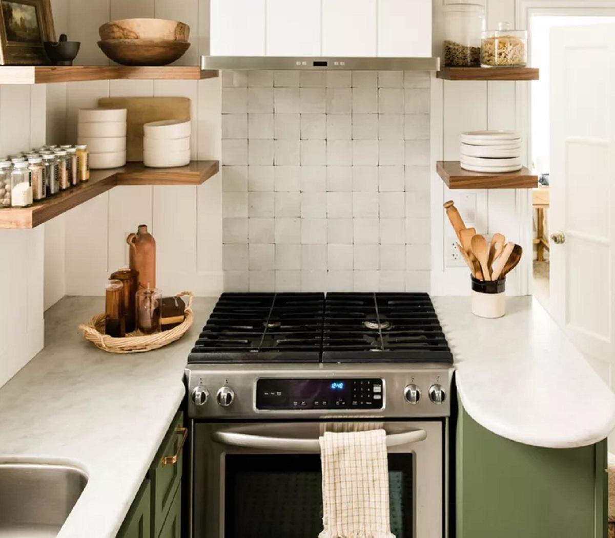 Wajib Coba! 5 Ide Desain Dapur Kecil yang Rapi dan Memesona di Tahun 2025