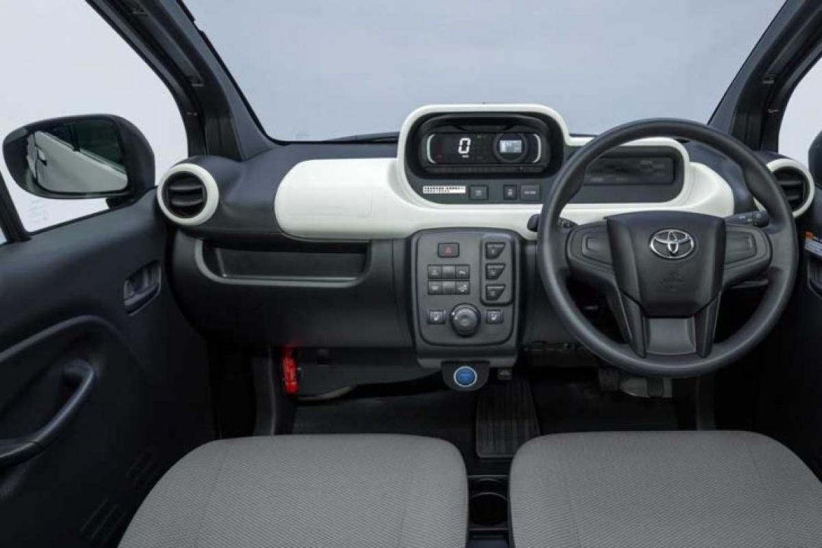 Masuk Akal Banget! Intip Mobil Listrik Toyota Seharga Motor Gede