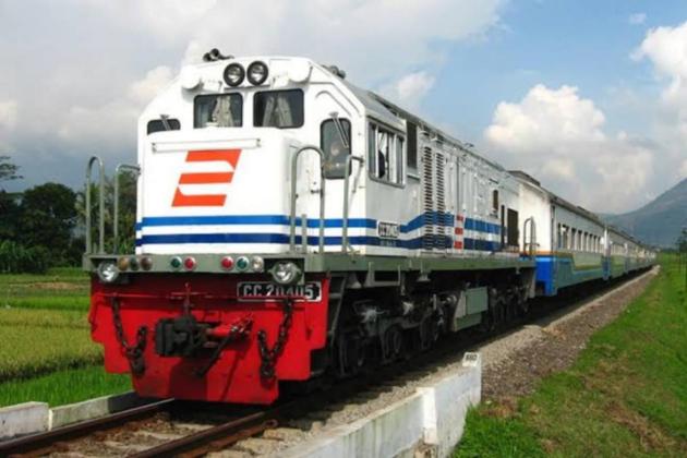 Bukan Sekedar Aksesoris, Fakta Seru di Balik Besi Merah di Depan Lokomotif Kereta