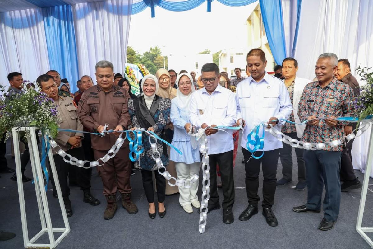 Gubernur Andra Soni Hadiri Launching Layanan Kemotherapy, di RSUD Banten!