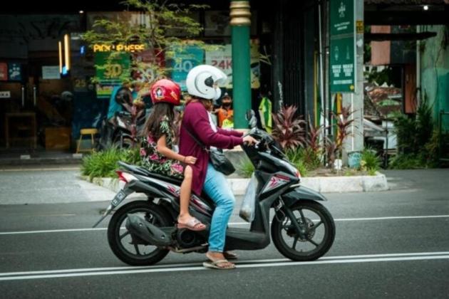 Honda BeAT PGM-FI: Cocok buat Ngojek dan bawa Air Galon!