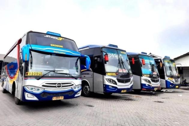 Hino AK1JRKA: Sasis Bus Tangguh untuk Layanan Antarkota