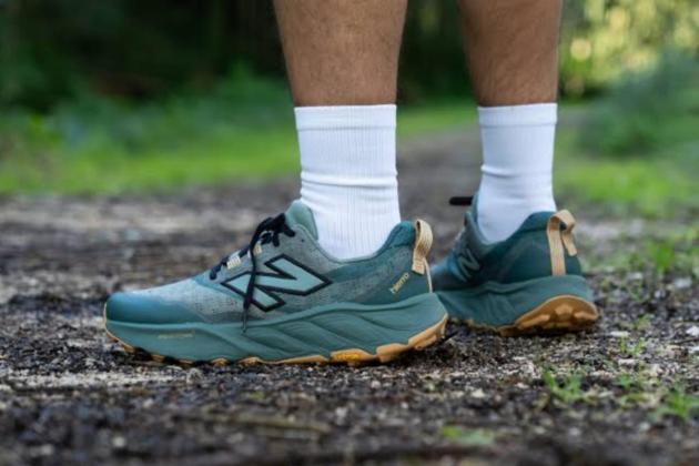 New Balance Hierro v9 : Sepatu Trail Kuat, Nyaman, dan Stylish Untuk Main ke Alam