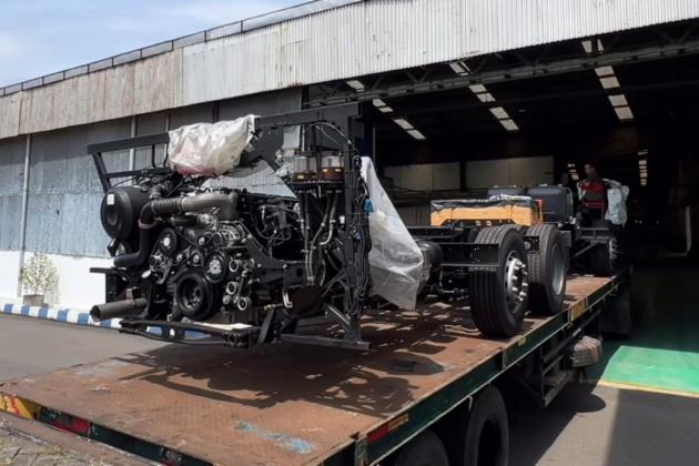 Bus Triple Axle Bikin Geger, PO Gunung Harta Boyong Sasis Baru MAN RR4 480