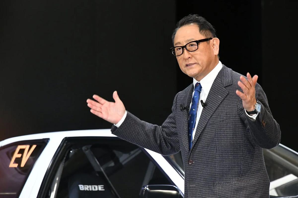 Akio Toyoda Berbicara Lagi: EV Lebih Berpolusi daripada Hybrid?