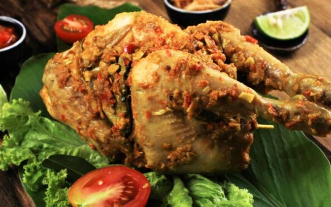 25 Makanan Khas Bali Paling Legendaris: Sajian Tradisional yang Siap Menggoyang Lidah!