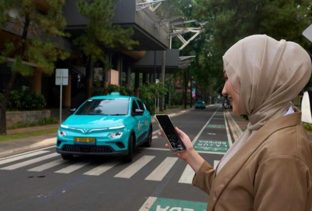 Bikin Betah! Ini Alasan Banyak Orang Jatuh Hati Sama Taksi Listrik Xanh SM