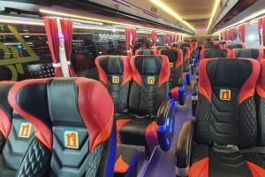 Legacy SR3 Neo XXHD buatan Karoseri Laksana (Tuahta Aldo / fin.co.id)