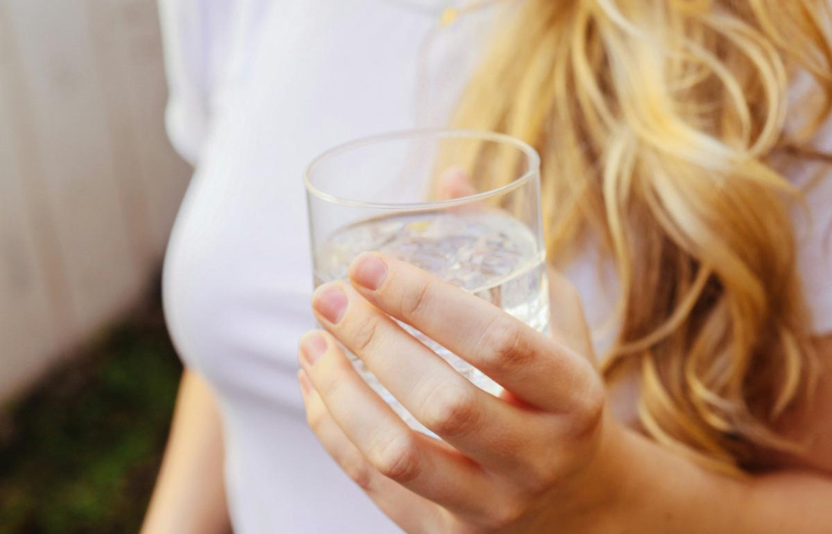 Cara Membiasakan Minum Air Putih agar Tidak Lagi Malas Minum