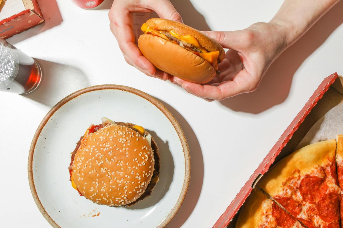 Lezat tapi Berbahaya, Ini Bahaya Junk Food yang Harus Diwaspadai