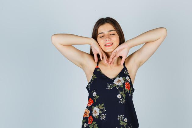 Bau Ketiak Bikin Tak Percaya Diri? Ini Trik Alami untuk Mengatasinya