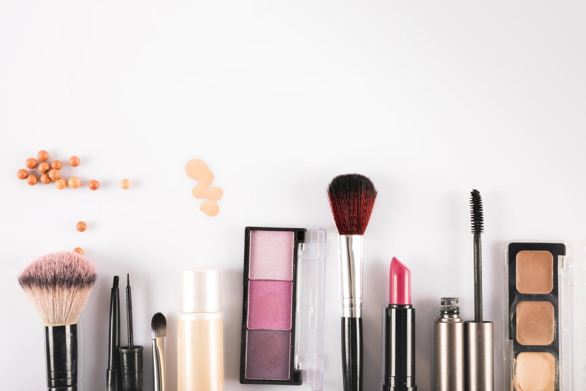 Rahasia Cantik Natural dengan Brand Makeup Lokal Paling Favorit