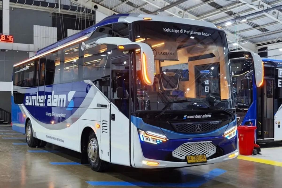 Intip Bus Terbaru PO Sumber Alam, Legacy SR3 Neo FE dengan Suspensi Udara