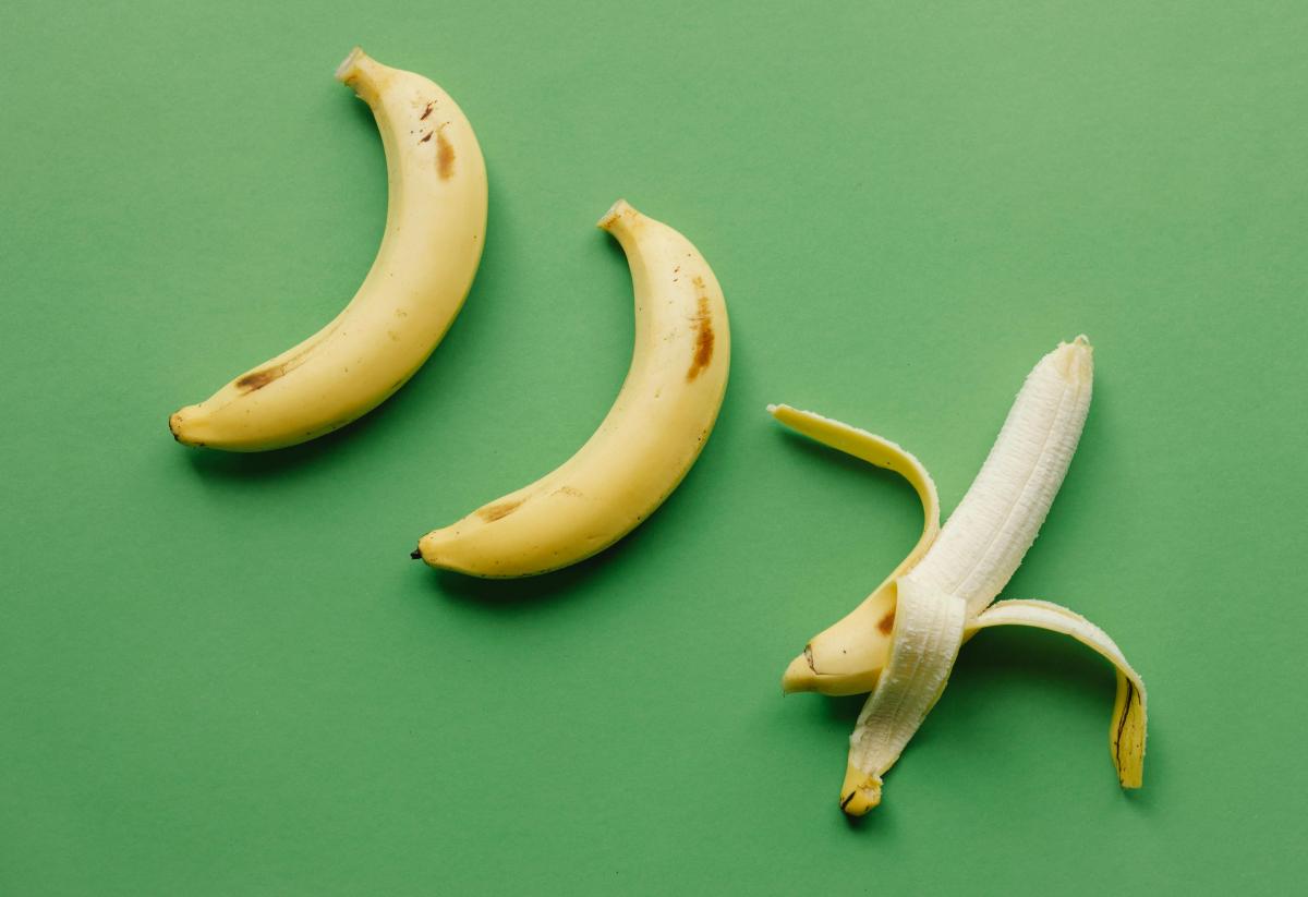  Hilangkan Flek Hitam dengan Masker Pisang, Kunyit, dan Yoghurt Buatan Sendiri