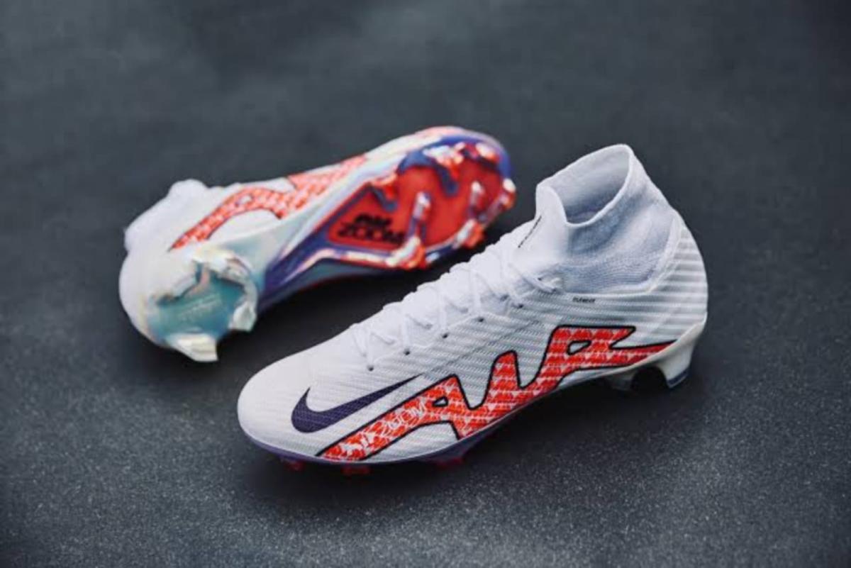 Inovasi Nike Air Zoom Mercurial, Sepatu Sepak Bola dengan Teknologi Canggih
