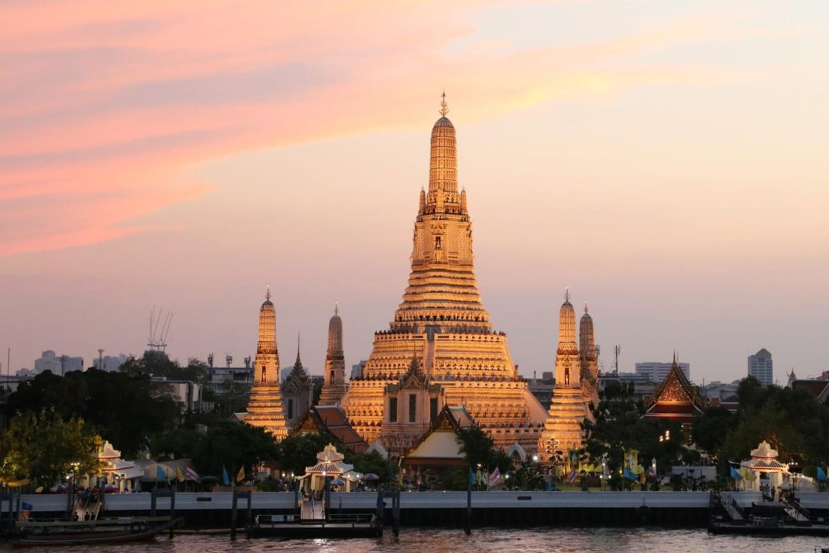 Promo Liburan Thailand Akhir Tahun 2025 : Diskon, Suvenir dan Hadiah Jutaan