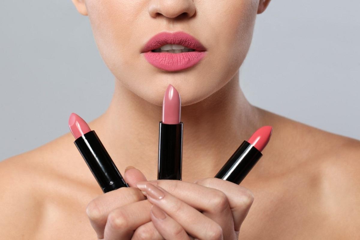 7 Lipstik Ampuh Tutupi Bibir Gelap Mulai Rp20 Ribu, Anti Patchy!