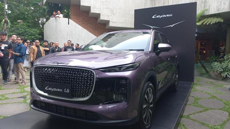 GEGER! Lepas L8 'Mengancam' Pasar SUV Premium Indonesia, Fitur Parkir Otomatisnya Bikin Tercengang!