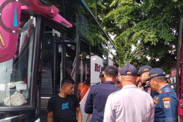 Jelang Libur Nataru, Terminal Kalideres Gelar Ramp Check dan Tes Urine Sopir Bus