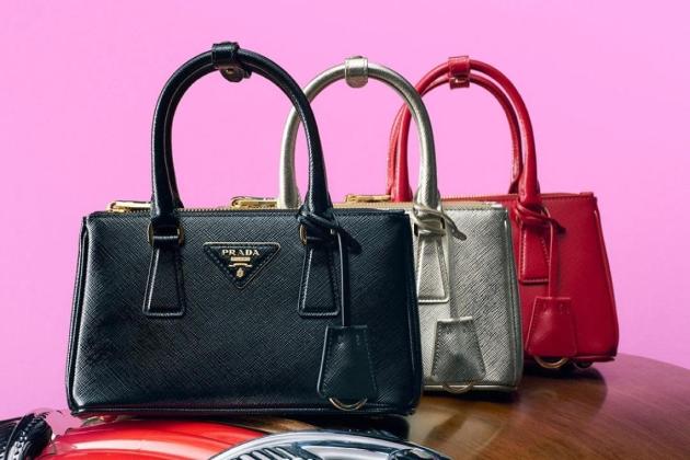 Prada Resmi Ambil Alih Versace, Babak Baru Dua Ikon Mode Italia Dimulai