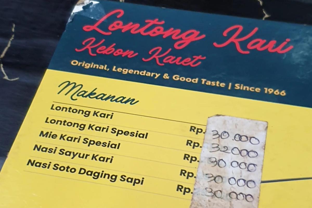 Lontong Kari Kebon Karet (Tuahta Aldo / fin.co.id)