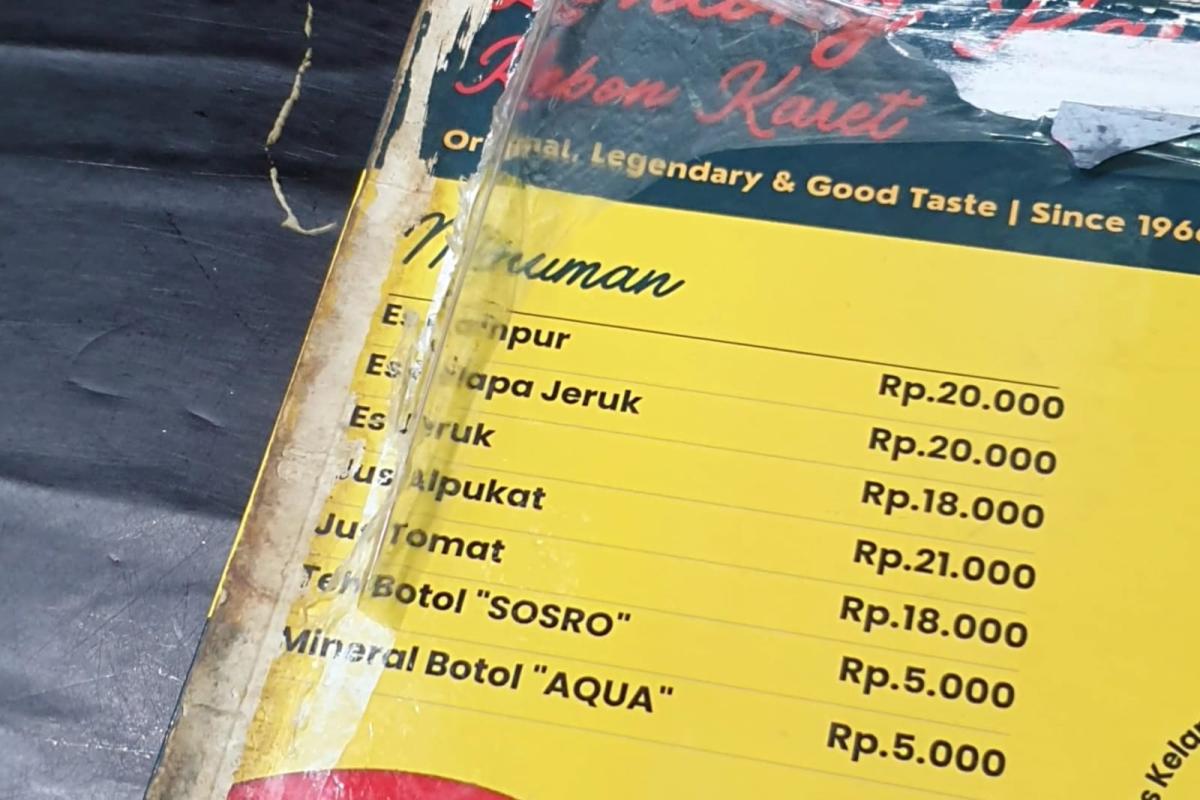 Lontong Kari Kebon Karet (Tuahta Aldo / fin.co.id)