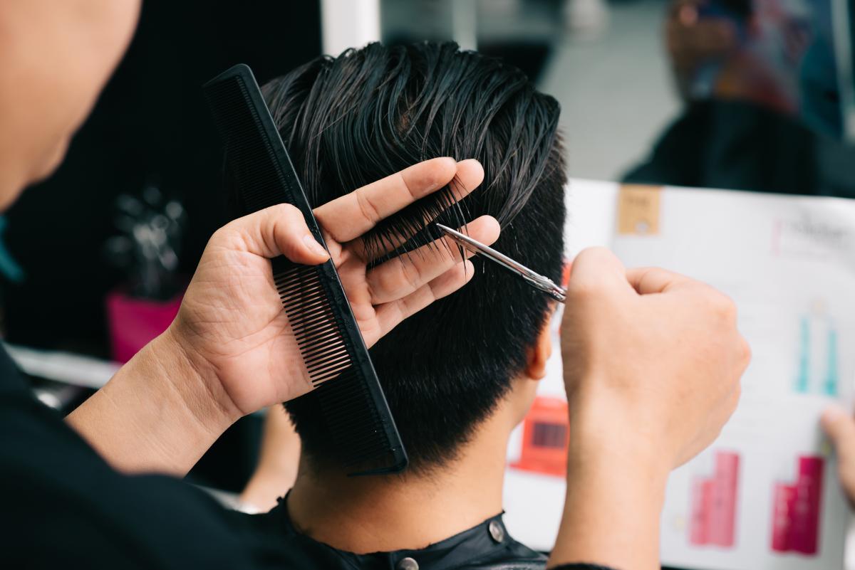 5 Tren Potongan Rambut Pria 2026 yang Bikin Penampilan Makin Maskulin