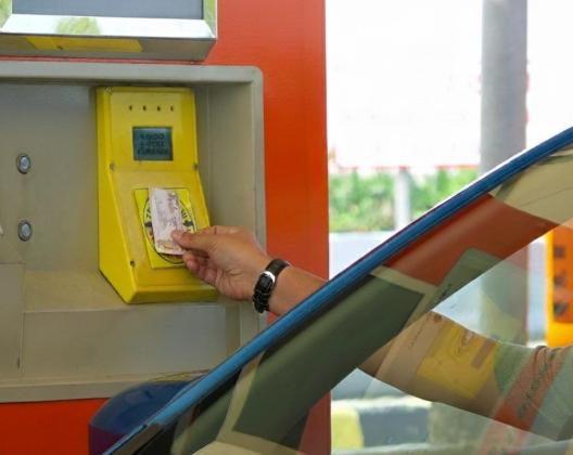 Saldo E-Toll Habis di Gerbang Tol? Jangan Sampai Malu! Cek Tips ASTRA Infra Agar Libur Nataru Makin Lancar