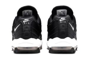 Nike Air Max 95 Golf Black and White (Dokumen Istimewa)