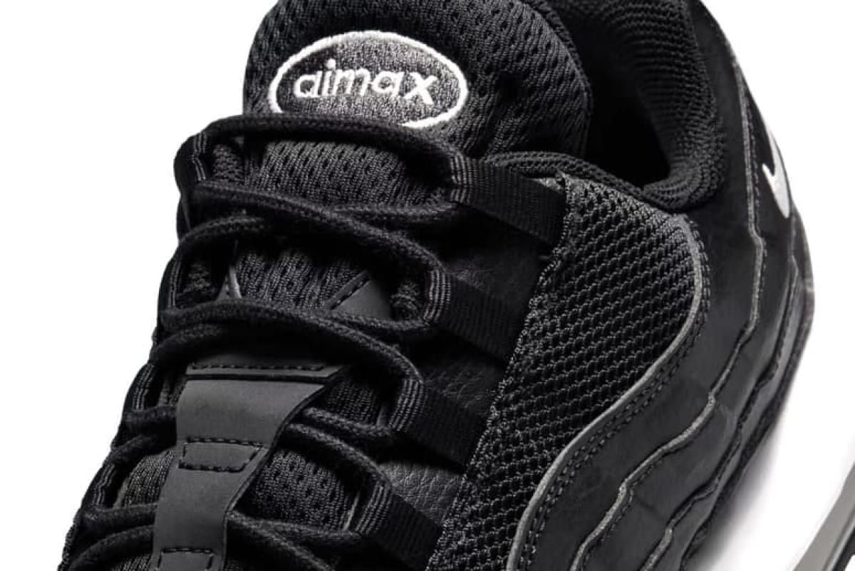 Nike Air Max 95 Golf Black and White (Dokumen Istimewa)