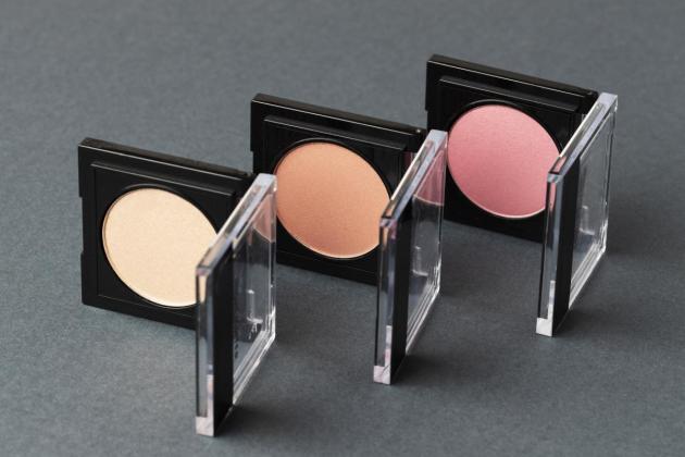 Bukan Pink Neon Lagi! 4 Rekomendasi Blush On Paling Natural