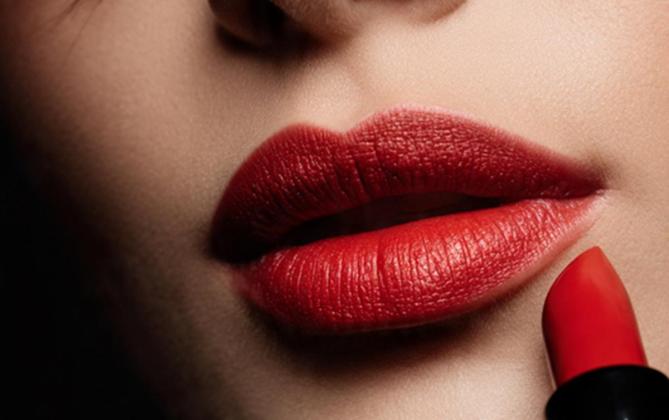 Rekomendasi Lipstik Premium Dior yang Elegan dan Tahan Lama
