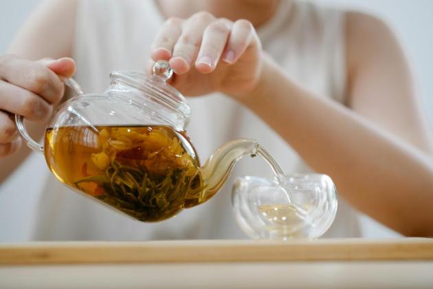 Bukan Skincare Mahal, Minuman Ini Jadi Kunci Awet Muda Milenial & Gen Z