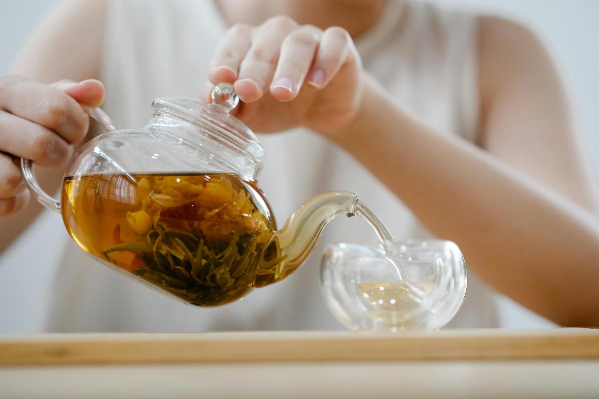 Bukan Skincare Mahal, Minuman Ini Jadi Kunci Awet Muda Milenial & Gen Z