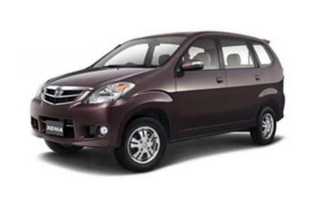 Cari Mobil Bekas Murah ?? Harga Daihatsu Xenia Tahun 2009 Bikin Kaget !!