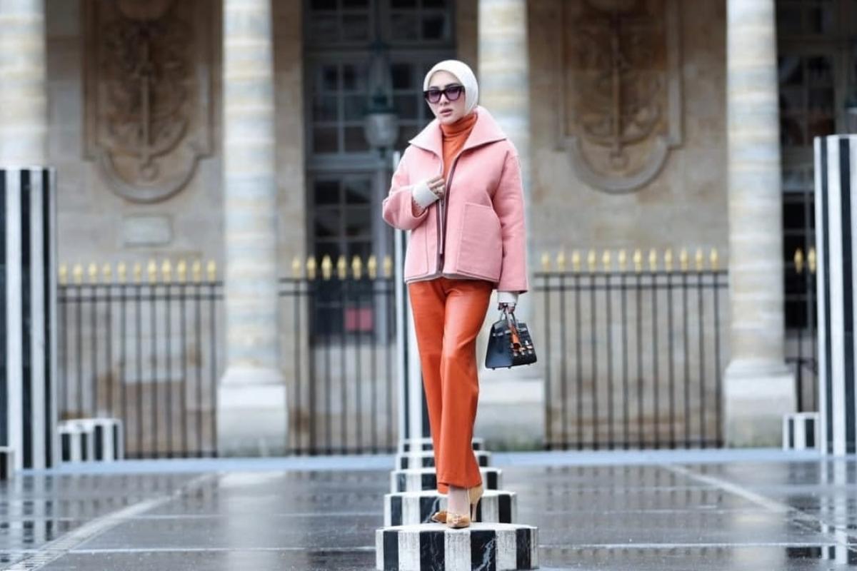 Syahrini Liburan di Paris Tas Hermes Rp 5,8 Miliar Jadi Sorotan, Cek Outfitnya !!