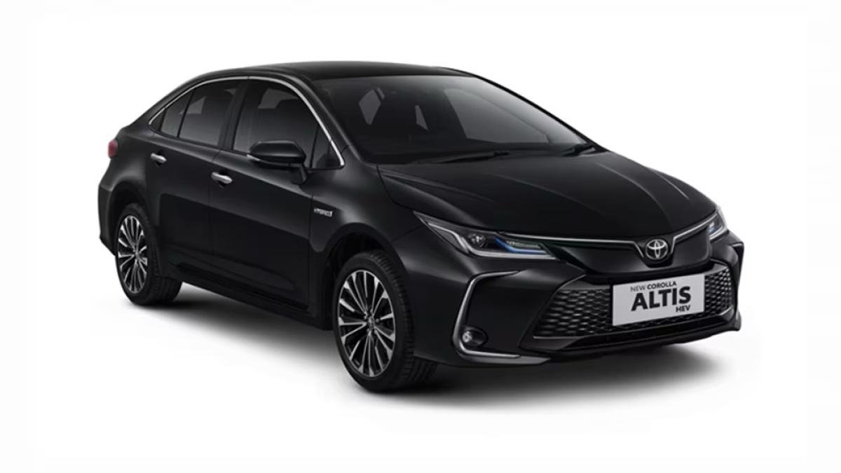 Toyota Corolla Terbaru Resmi Mengaspal: Tampilan Makin Sangar, Fitur Canggih Ini Bikin Rival Ketar-ketir!
