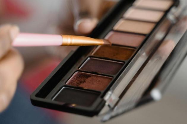 Anti Gagal! Eyeshadow Palette Mini untuk Kamu yang Baru Belajar Makeup
