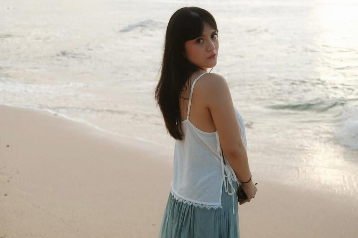 OOTD Bermain di Pantai dari Marsha Aruan (Dokumen Istimewa)