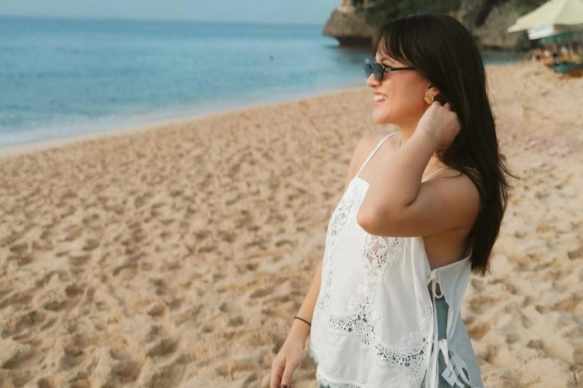 OOTD Bermain di Pantai dari Marsha Aruan (Dokumen Istimewa)