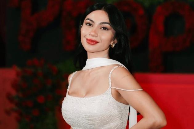 Bold tapi Classy !! Intip Gaya Makeup Ariel Tatum yang Selalu Viral